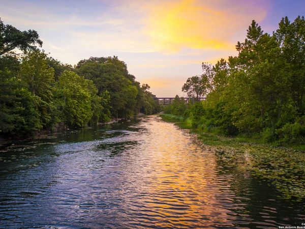 1270 ervendberg, New Braunfels, TX 78130