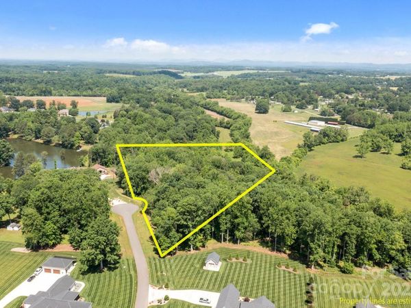 128 Backrush Court, Statesville, NC 28625