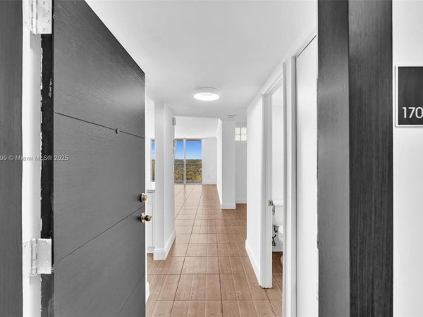2801 NE 183rd St, Unit 1703W, Aventura, FL 33160