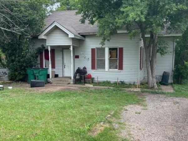 205 S Carpenter Street, Mart, TX 76664