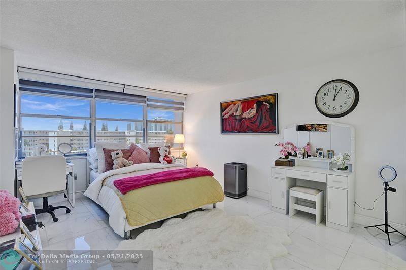 18041 SE Biscayne Boulevard, Unit 503, Aventura, FL 33160 Photo