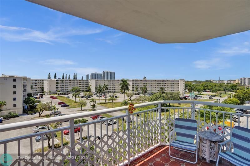 18041 SE Biscayne Boulevard, Unit 503, Aventura, FL 33160 Photo