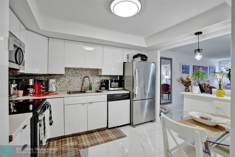 18041 SE Biscayne Boulevard, Unit 503, Aventura, FL 33160 Photo