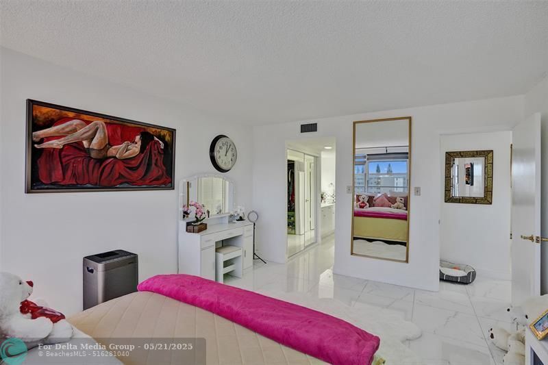 18041 SE Biscayne Boulevard, Unit 503, Aventura, FL 33160 Photo