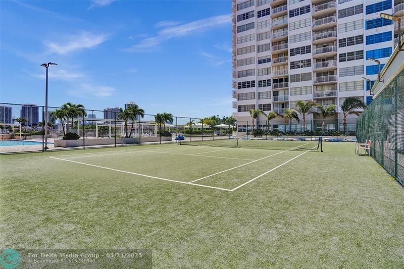 18041 SE Biscayne Boulevard, Unit 503, Aventura, FL 33160 Photo