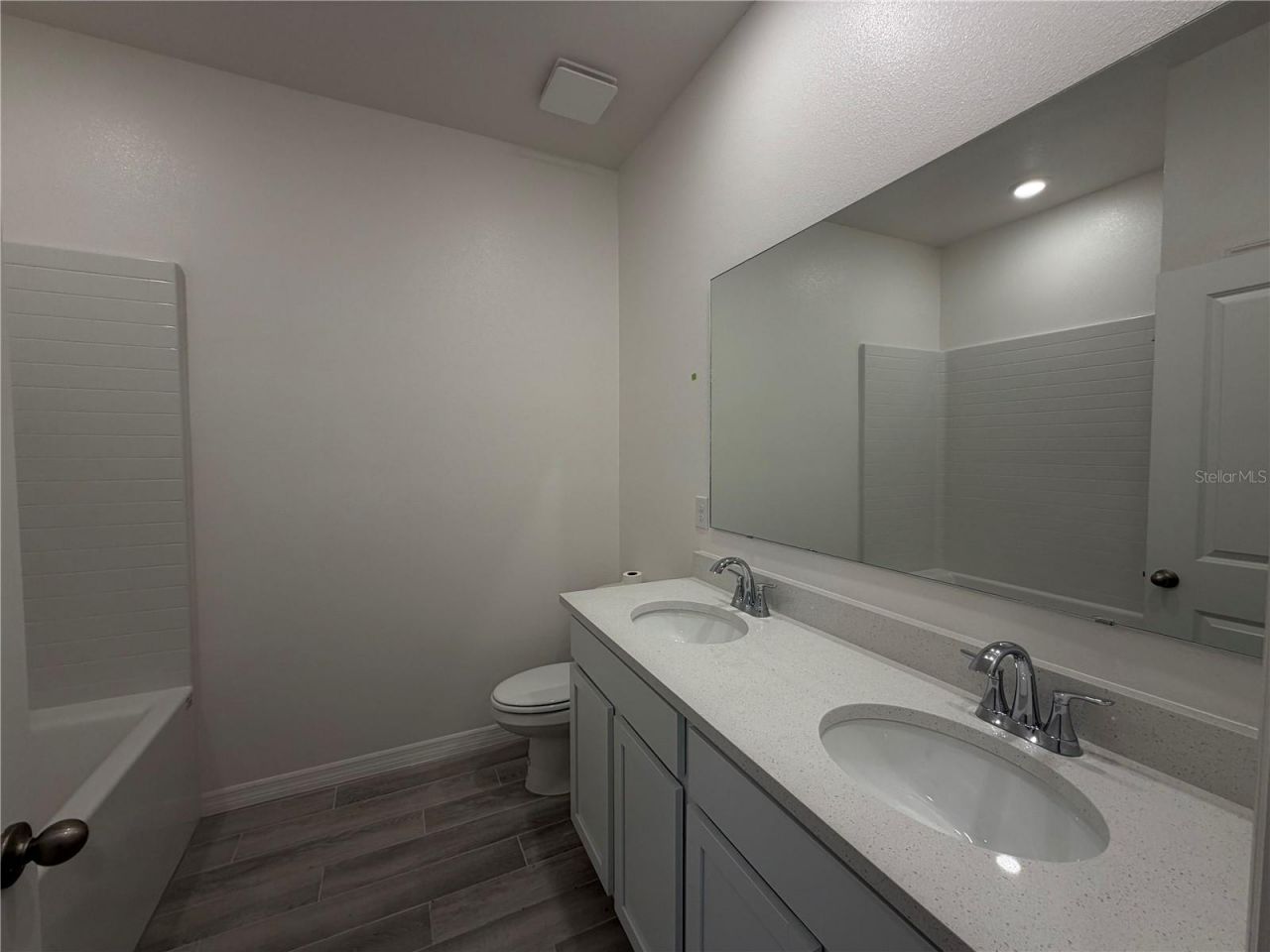355 S Sunset Avenue, Mascotte, FL 34753 Photo