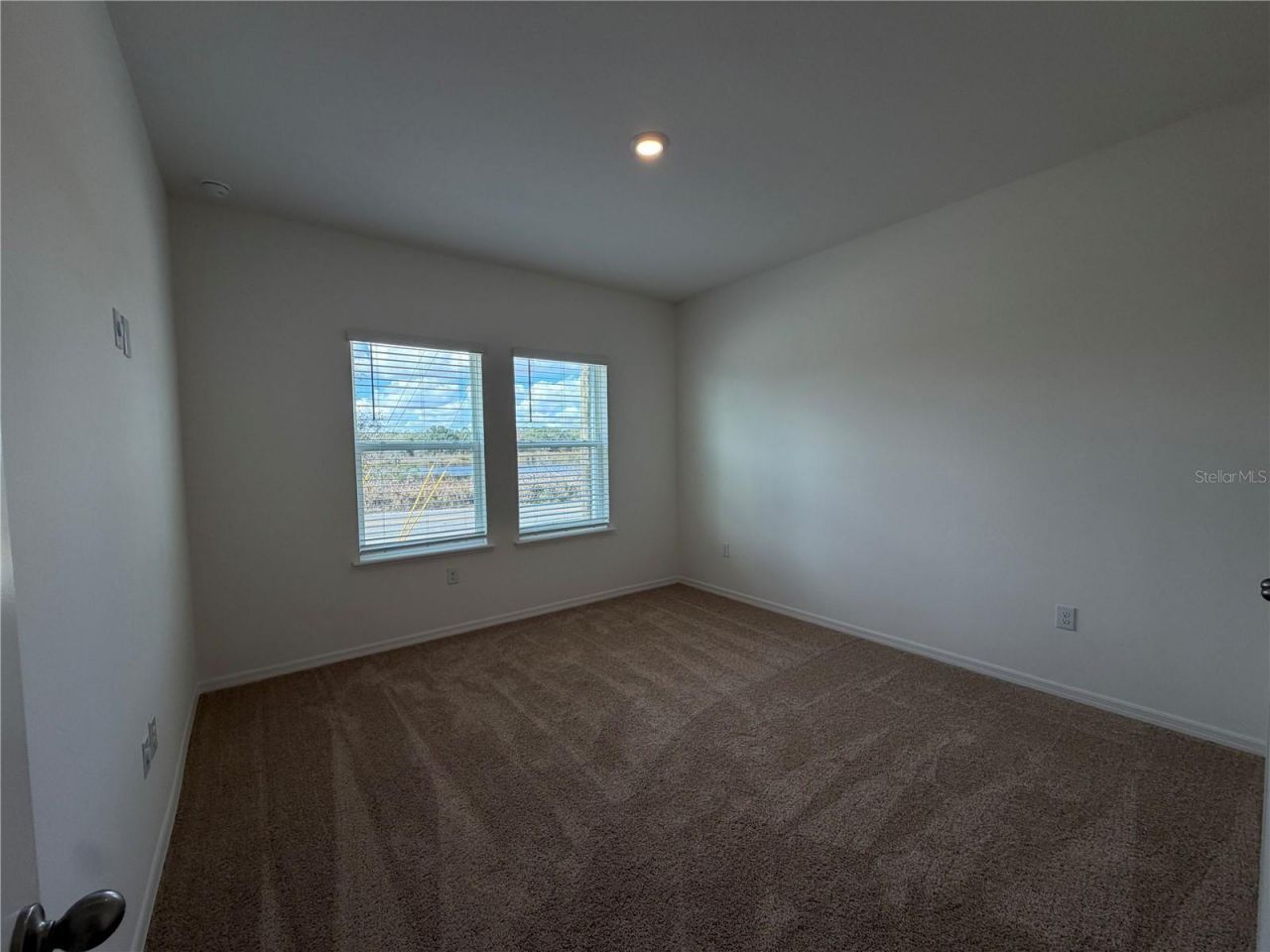 355 S Sunset Avenue, Mascotte, FL 34753 Photo