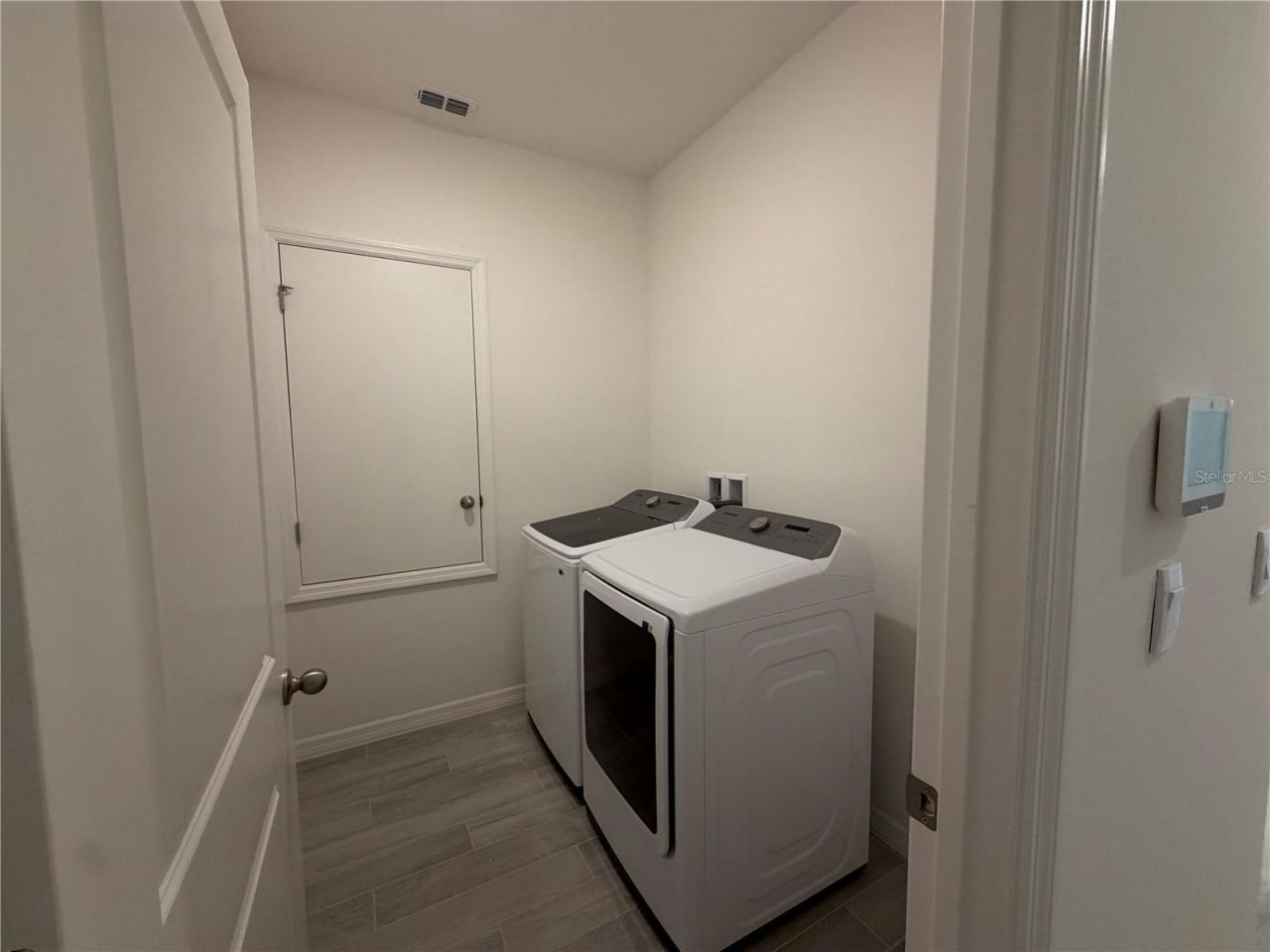 355 S Sunset Avenue, Mascotte, FL 34753 Photo