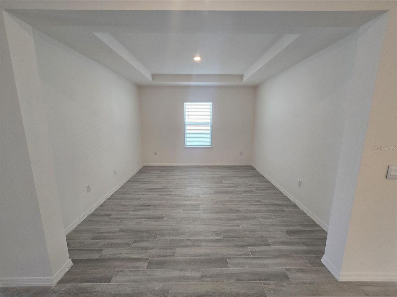 355 S Sunset Avenue, Mascotte, FL 34753 Photo