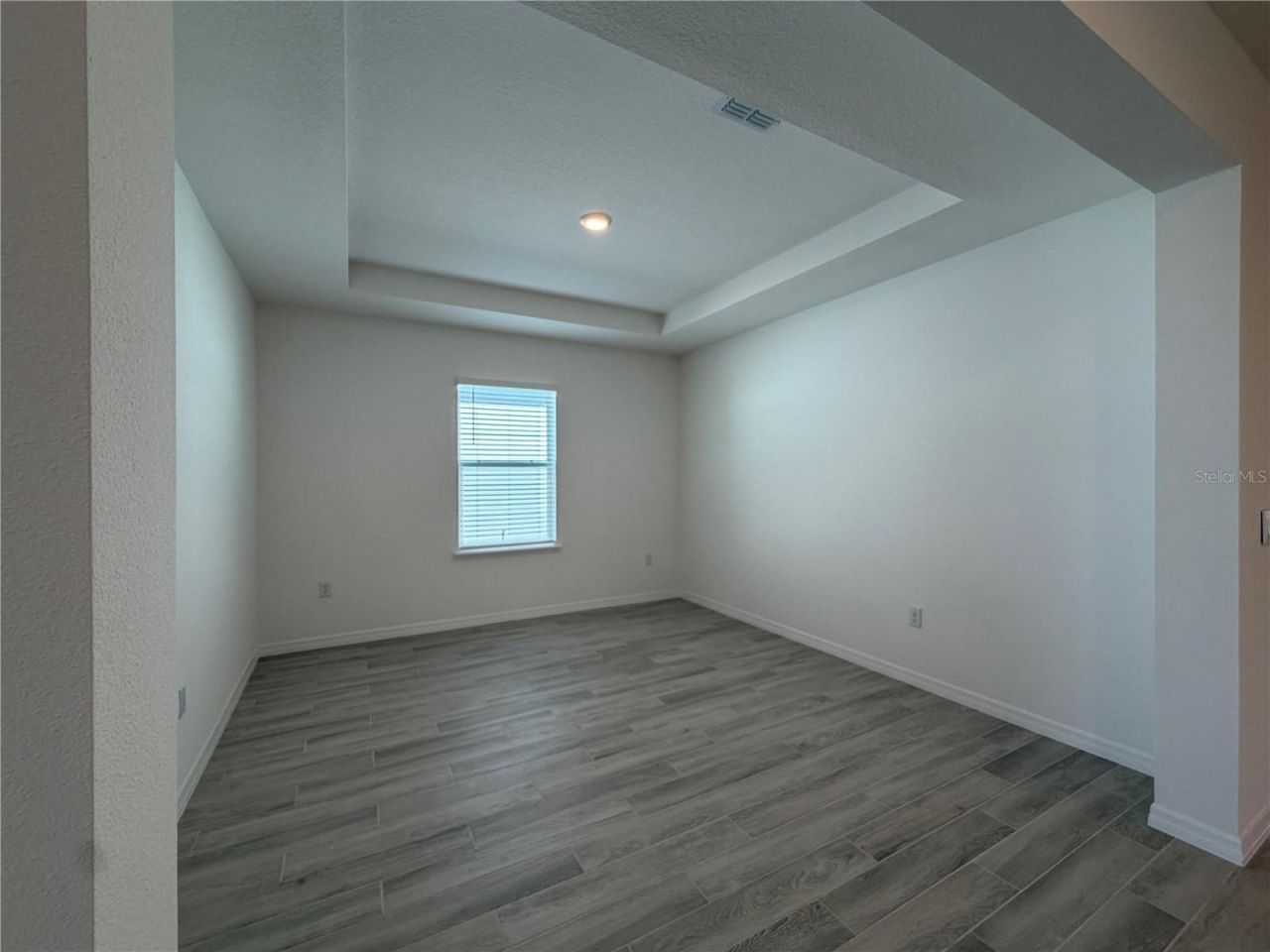 355 S Sunset Avenue, Mascotte, FL 34753 Photo