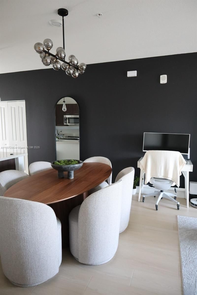 8201 NW 41st St, Unit D-402, Doral, FL 33166 Photo