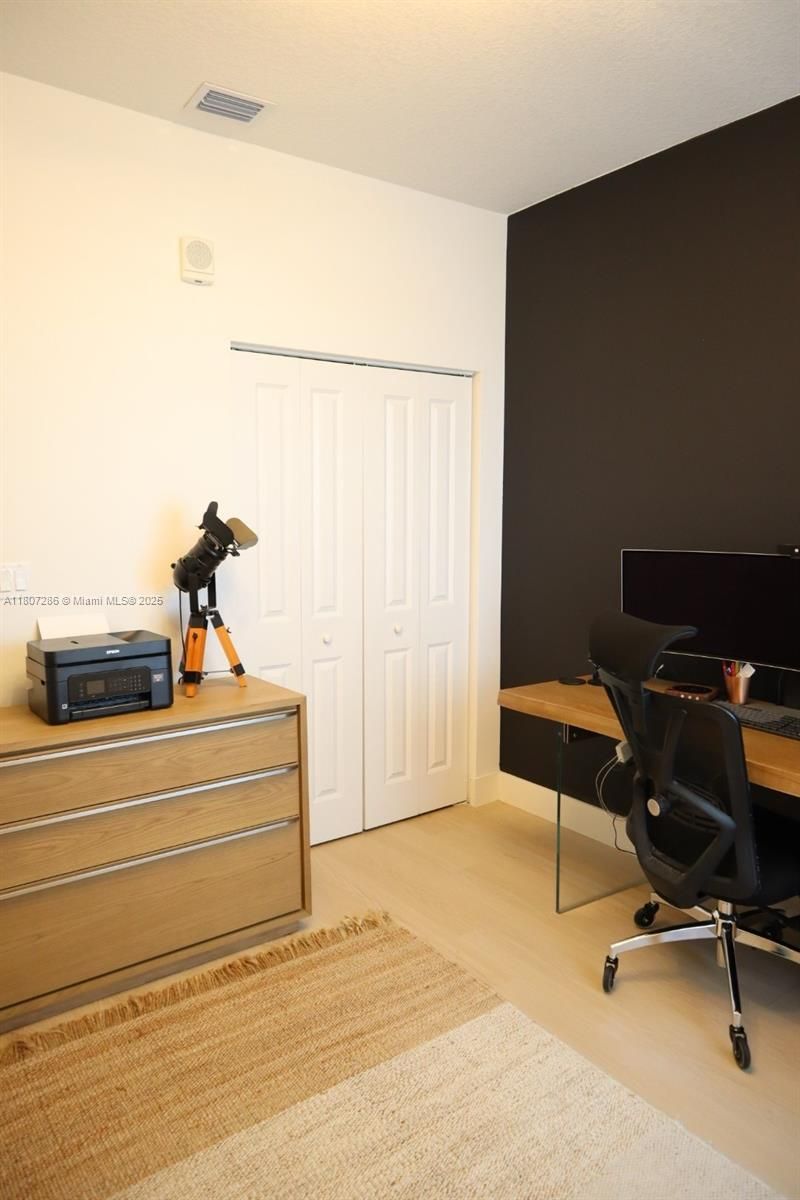 8201 NW 41st St, Unit D-402, Doral, FL 33166 Photo