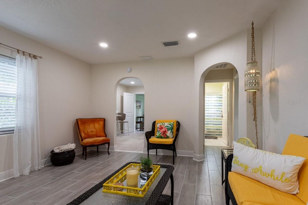 4611 17th Avenue N, Saint Petersburg, FL 33713 Photo