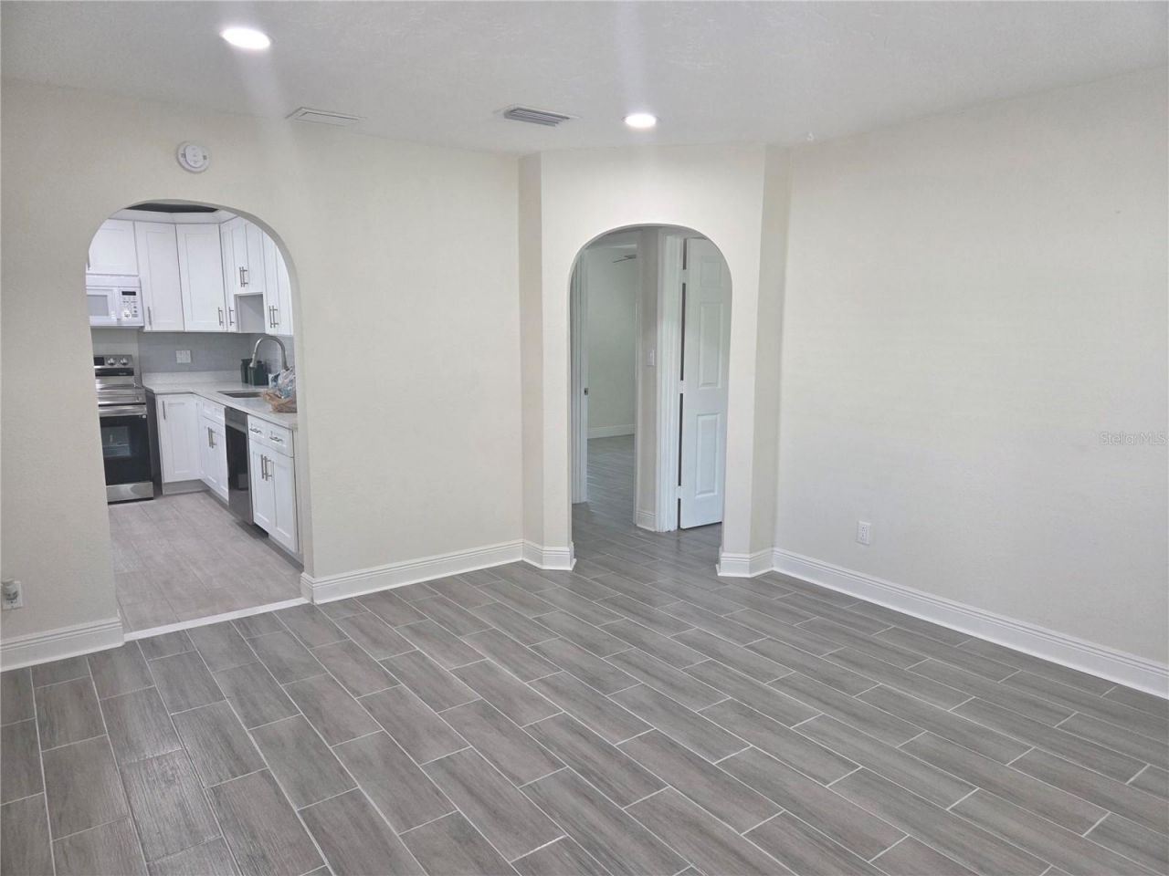 4611 17th Avenue N, Saint Petersburg, FL 33713 Photo