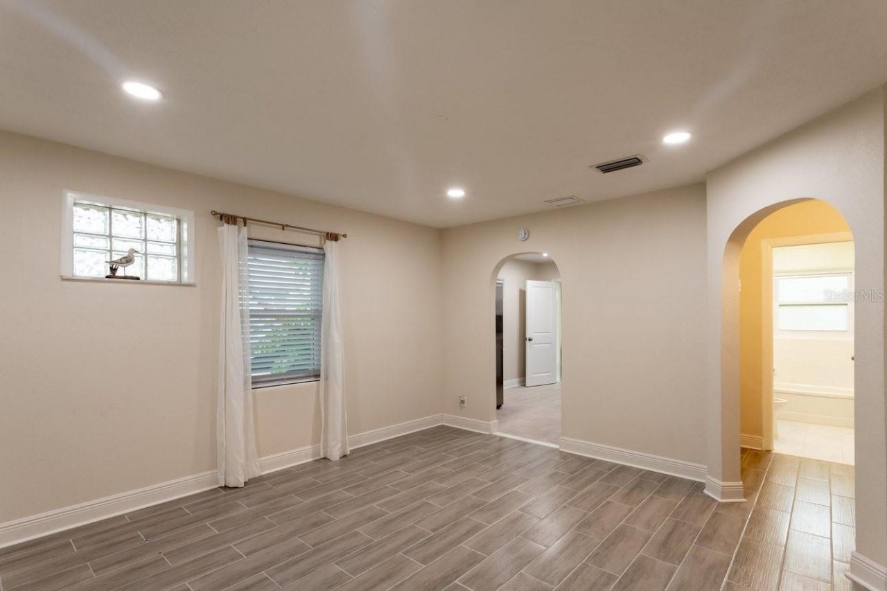 4611 17th Avenue N, Saint Petersburg, FL 33713 Photo