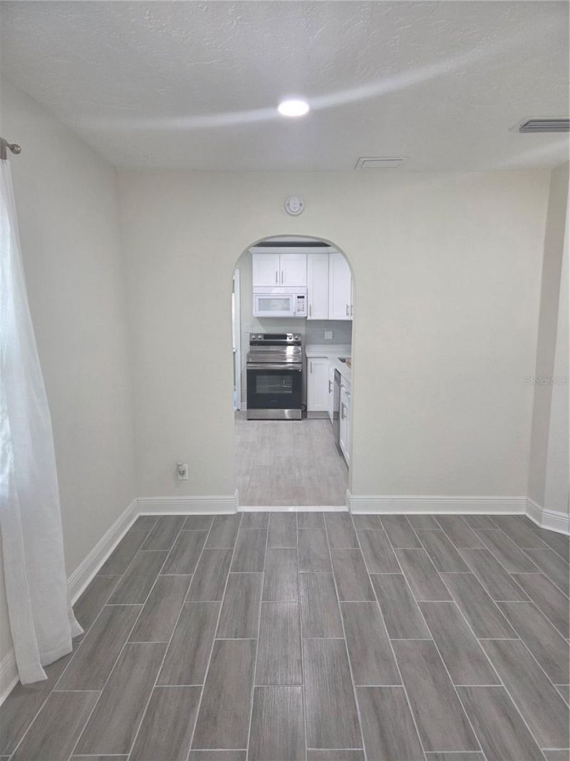 4611 17th Avenue N, Saint Petersburg, FL 33713 Photo