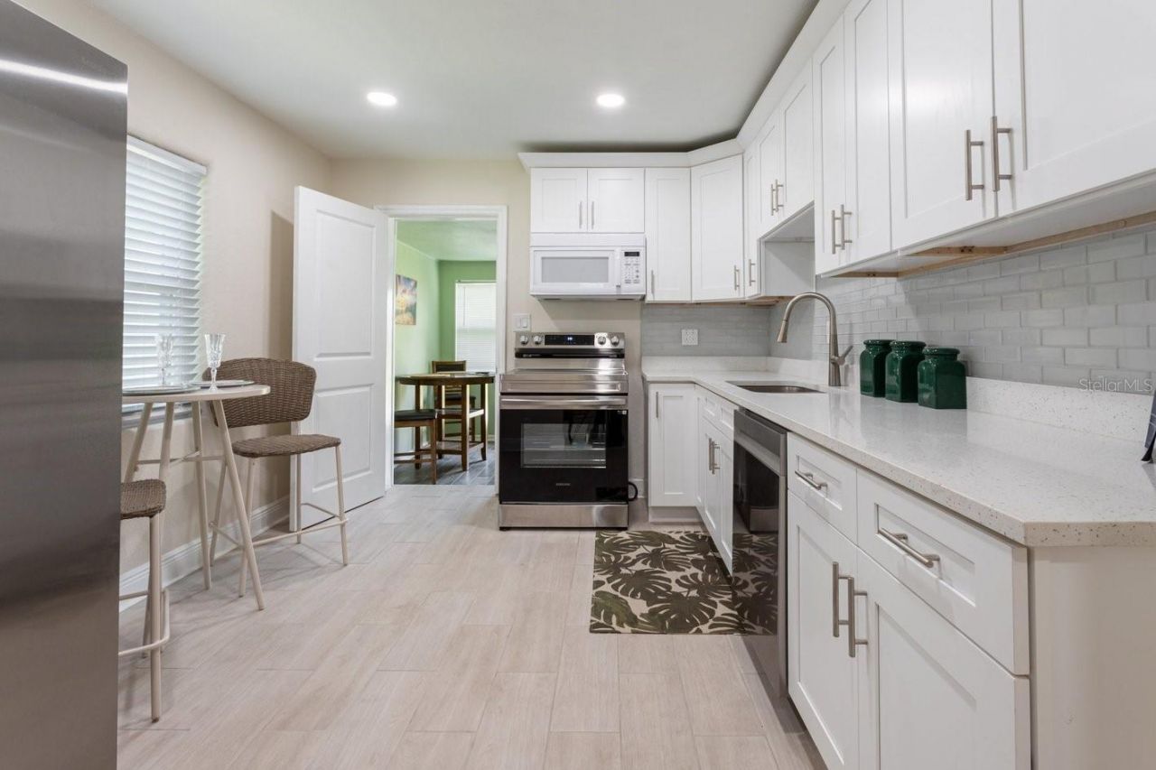 4611 17th Avenue N, Saint Petersburg, FL 33713 Photo