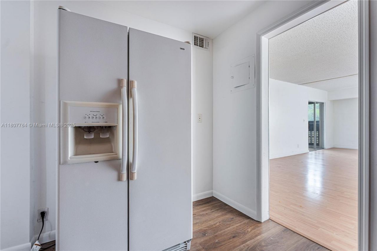 3301 Spanish Moss Ter, Unit 406, Lauderhill, FL 33319 Photo