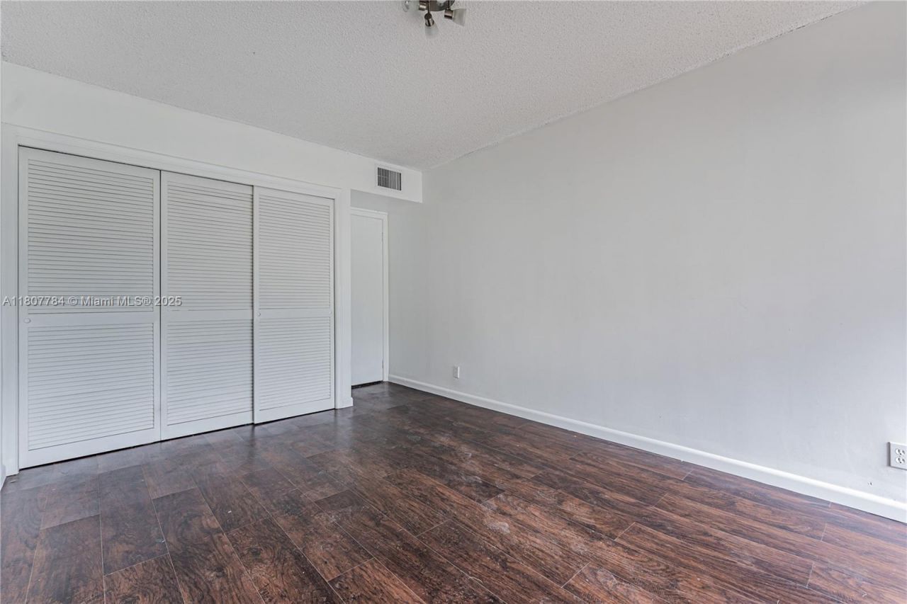 3301 Spanish Moss Ter, Unit 406, Lauderhill, FL 33319 Photo