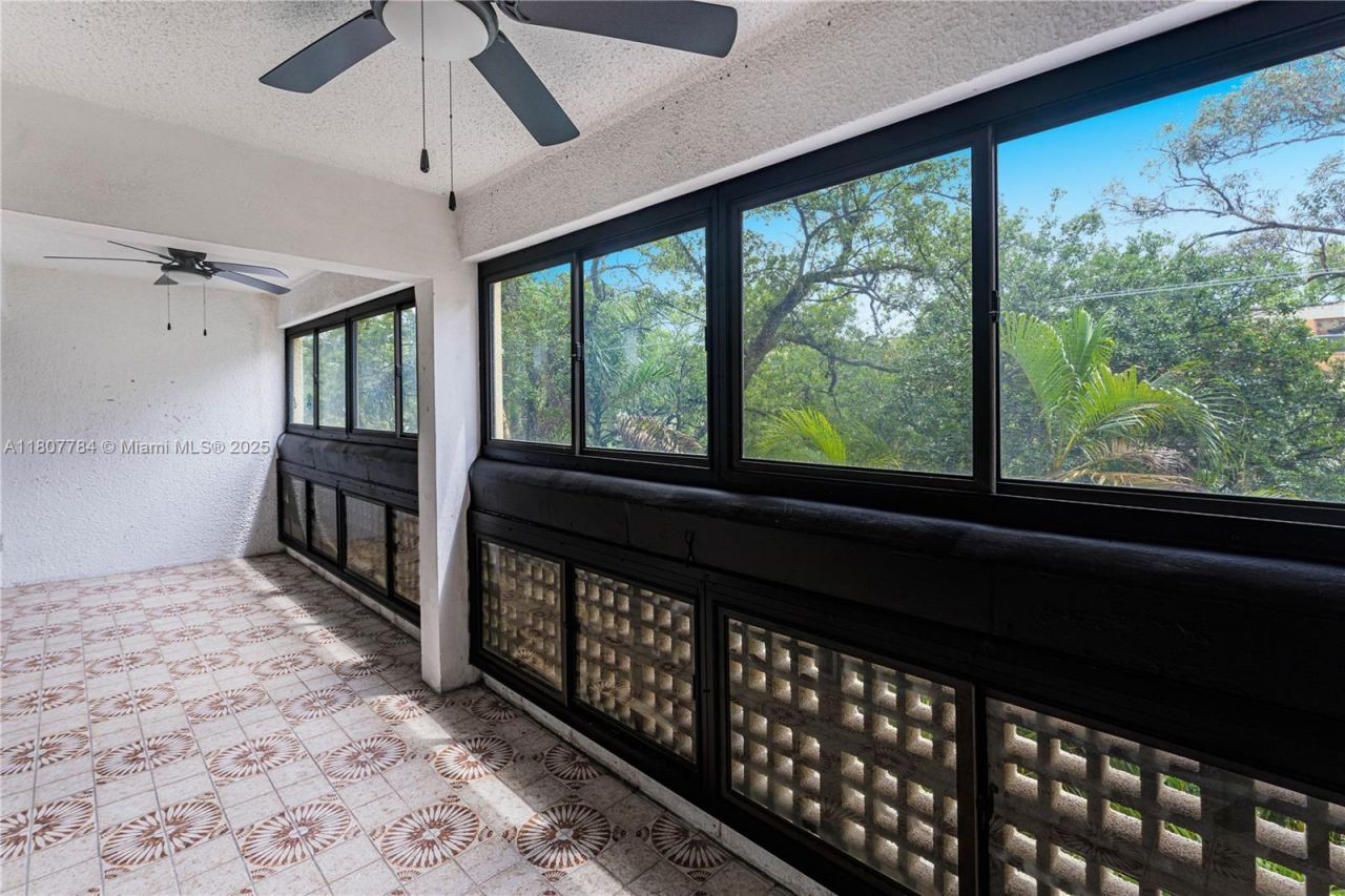 3301 Spanish Moss Ter, Unit 406, Lauderhill, FL 33319 Photo