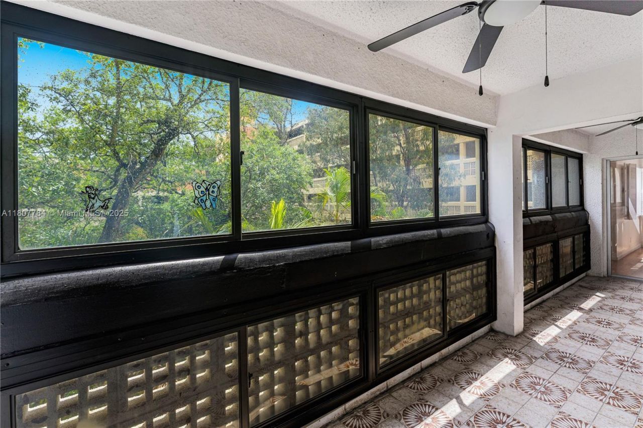 3301 Spanish Moss Ter, Unit 406, Lauderhill, FL 33319 Photo