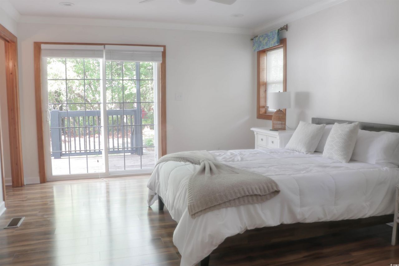 1014 Bay Dr. Photo 18