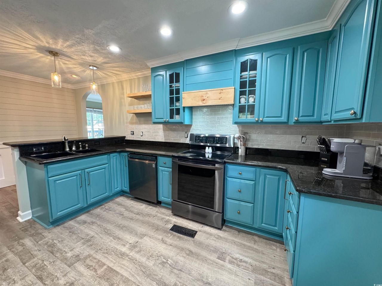 1014 Bay Dr. Photo 9