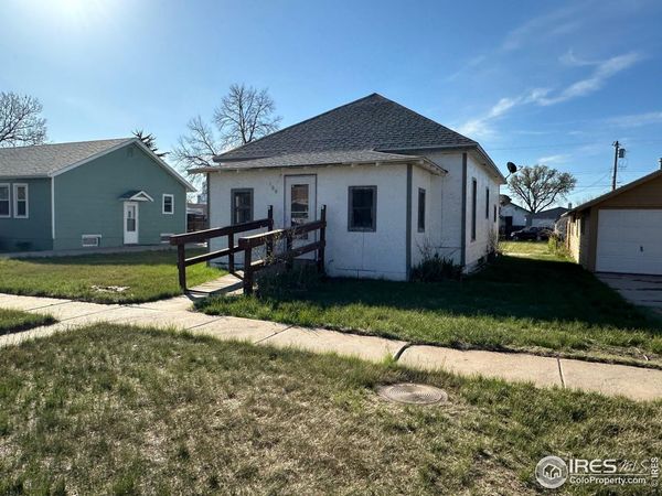 109 E 5th St, Julesburg, CO 80737