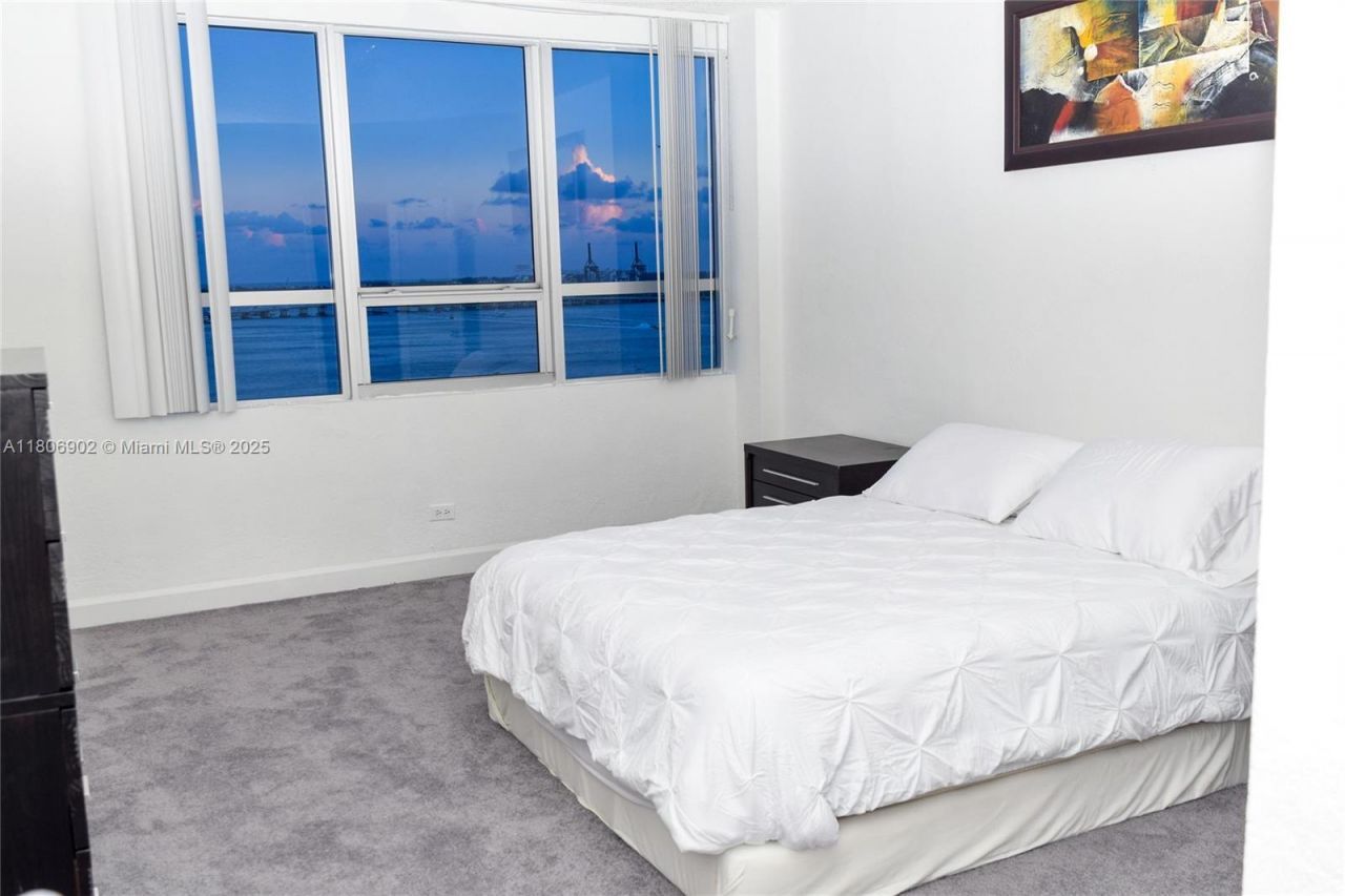 1500 Bay Rd, Unit 1532S, Miami Beach, FL 33139 Photo