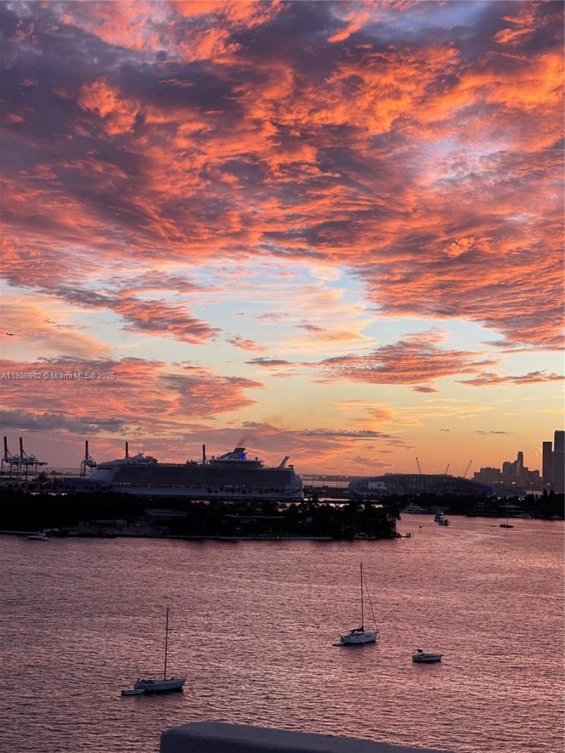 1500 Bay Rd, Unit 1532S, Miami Beach, FL 33139 Photo