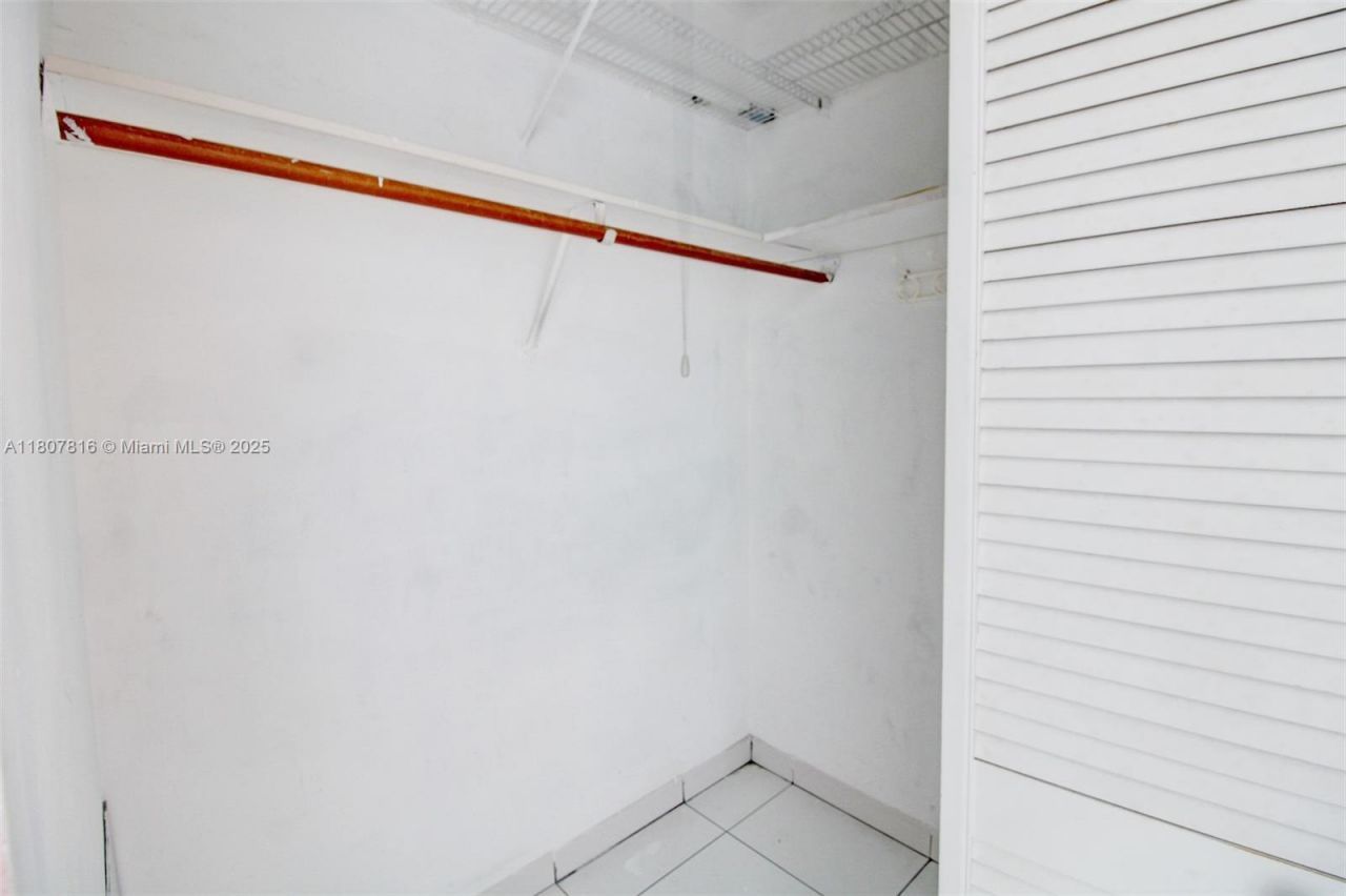 7135 Collins Ave, Unit 934, Miami Beach, FL 33141 Photo