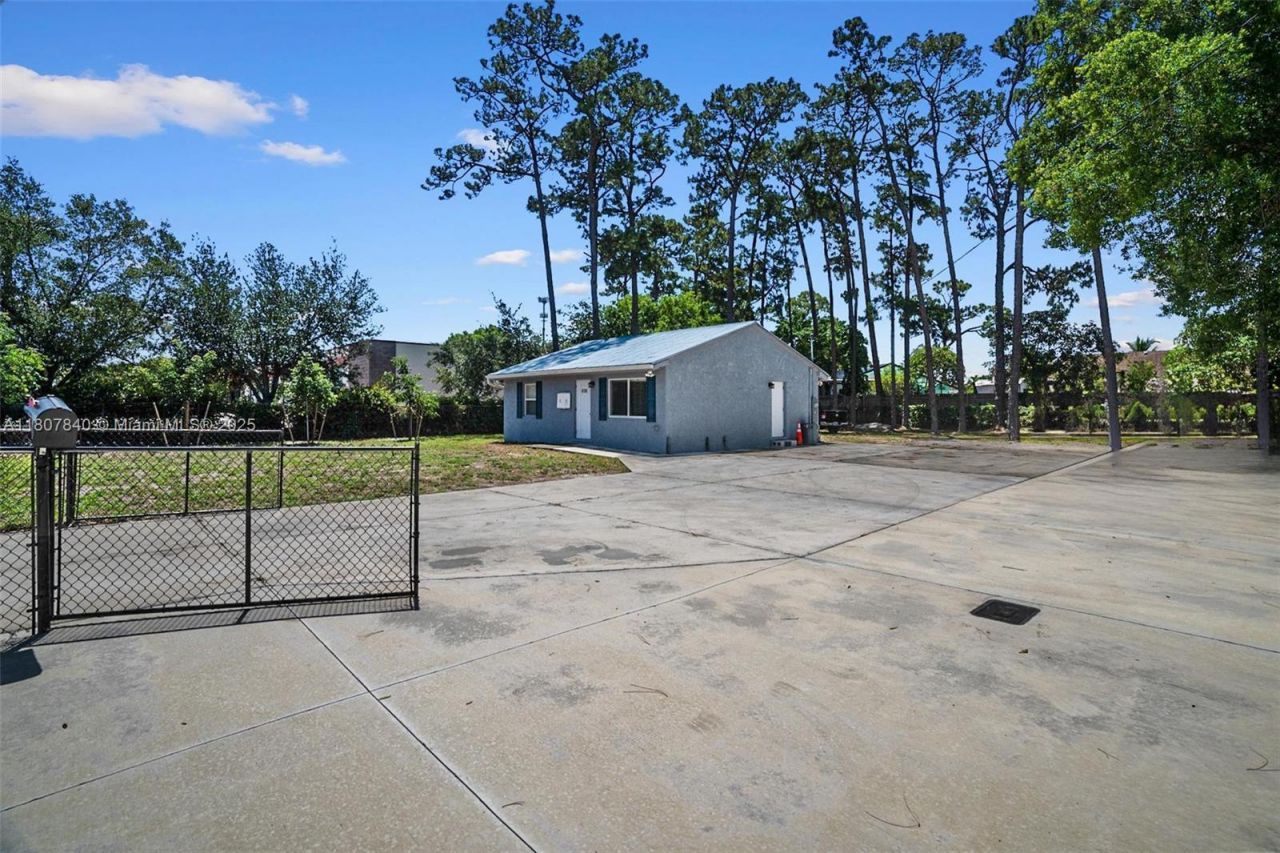 4736 Lake Worth Rd, Greenacres, FL 33463 Photo