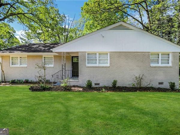 2896 Hogan Road, East Point, GA 30344