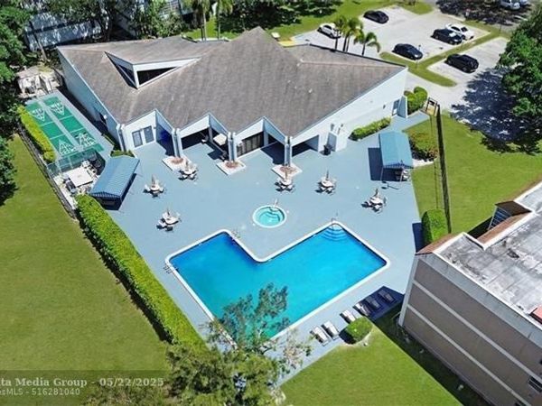 8380 Sands Point Boulevard, Unit J-309, Tamarac, FL 33321