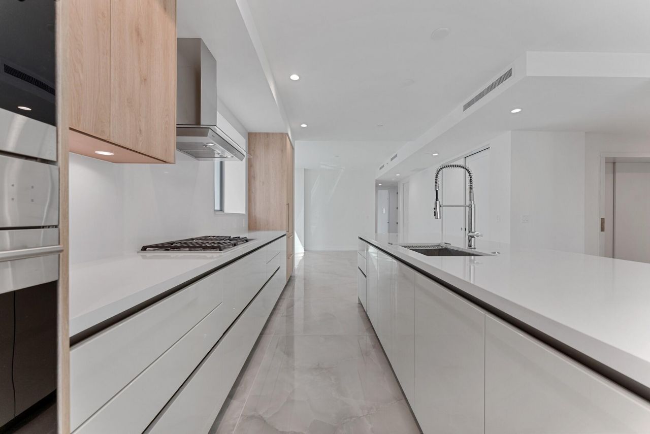 485 E Royal Palm Road, Unit 204, Boca Raton, FL 33432 Photo