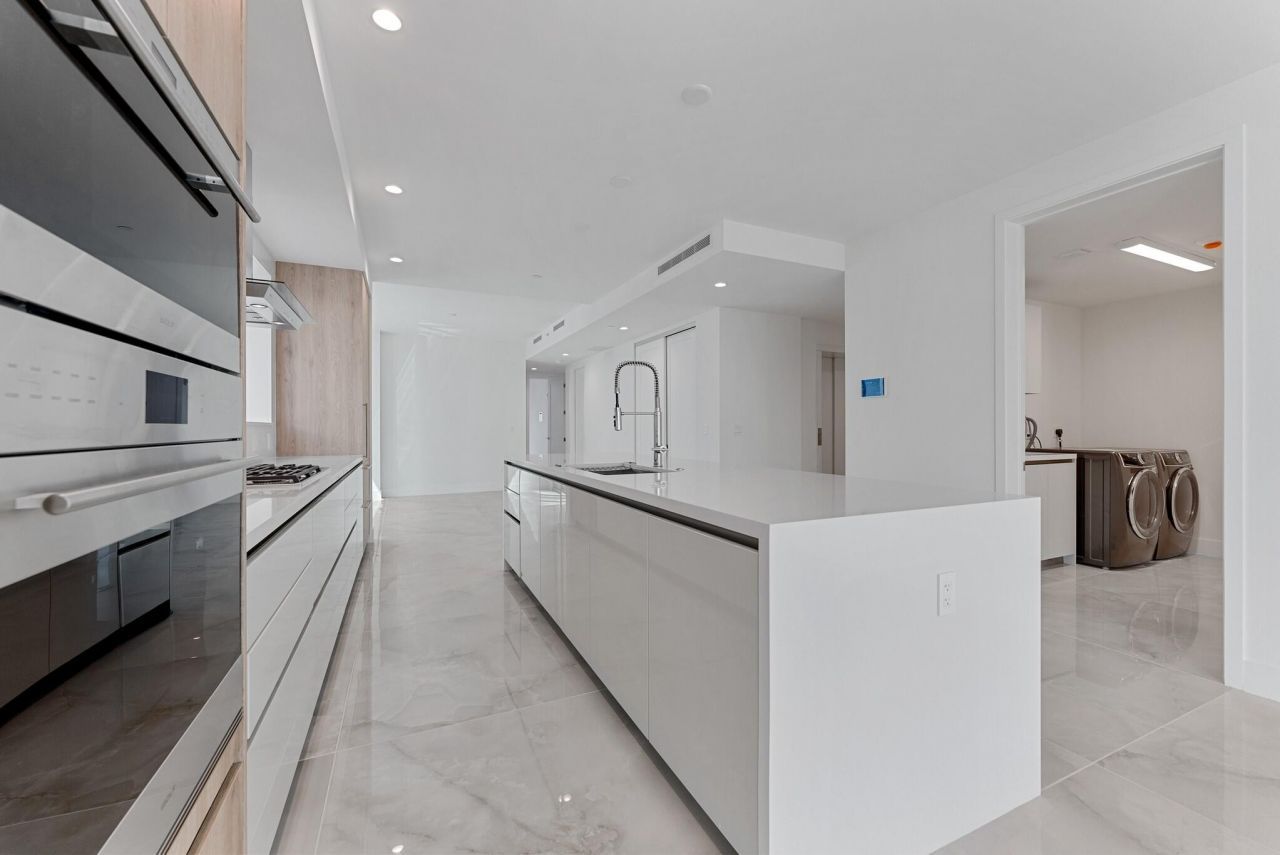 485 E Royal Palm Road, Unit 204, Boca Raton, FL 33432 Photo