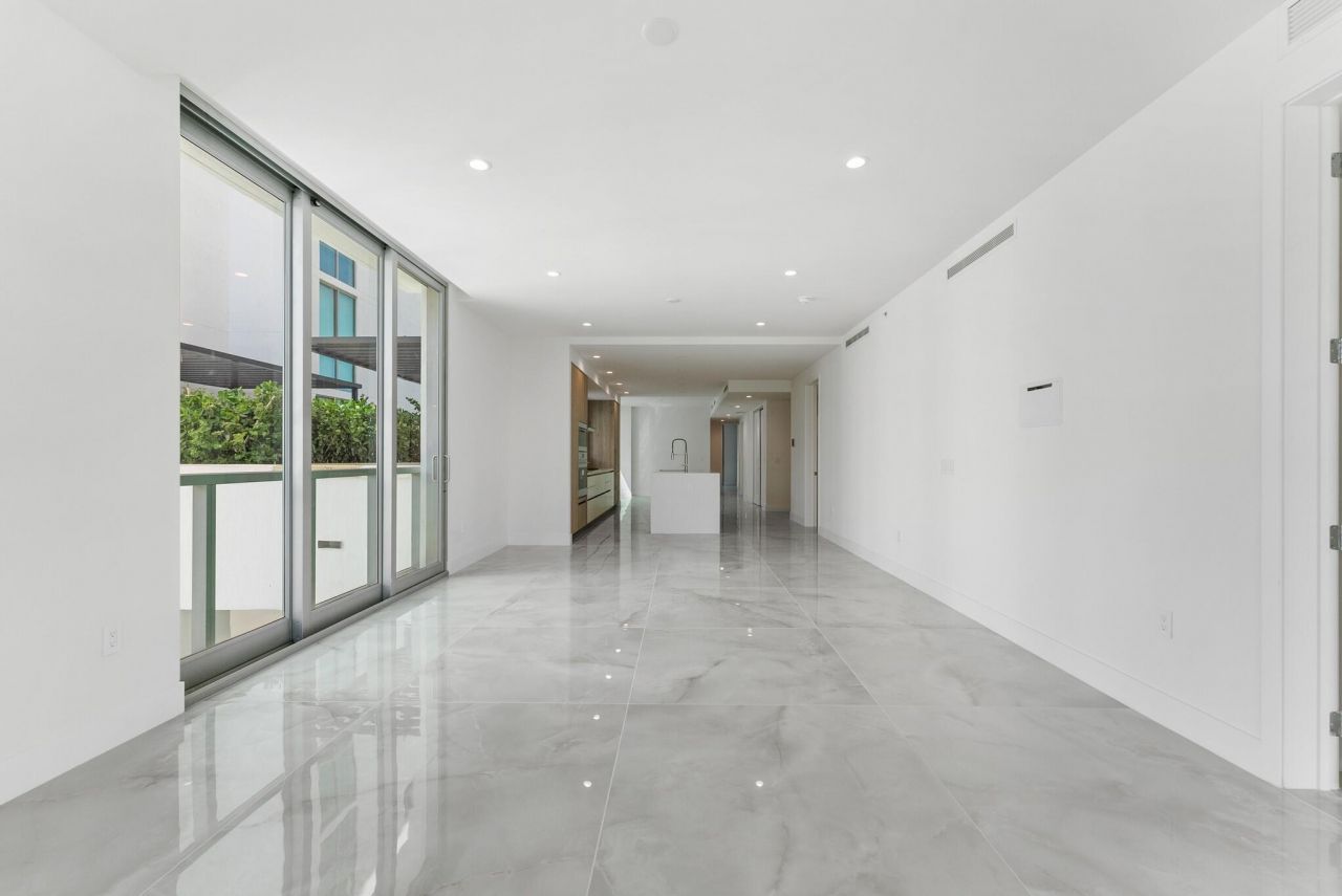 485 E Royal Palm Road, Unit 204, Boca Raton, FL 33432 Photo