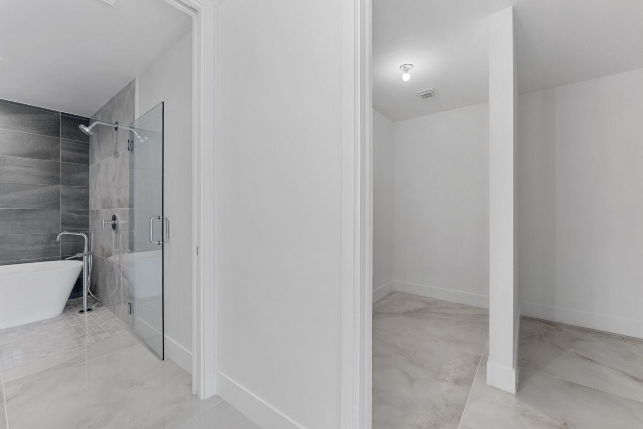 485 E Royal Palm Road, Unit 204, Boca Raton, FL 33432 Photo