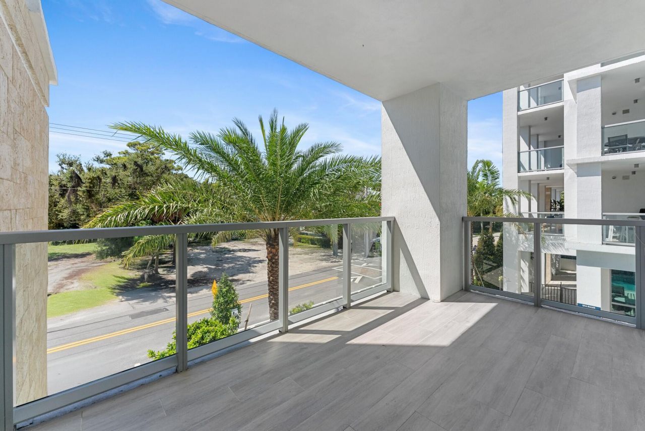 485 E Royal Palm Road, Unit 204, Boca Raton, FL 33432 Photo