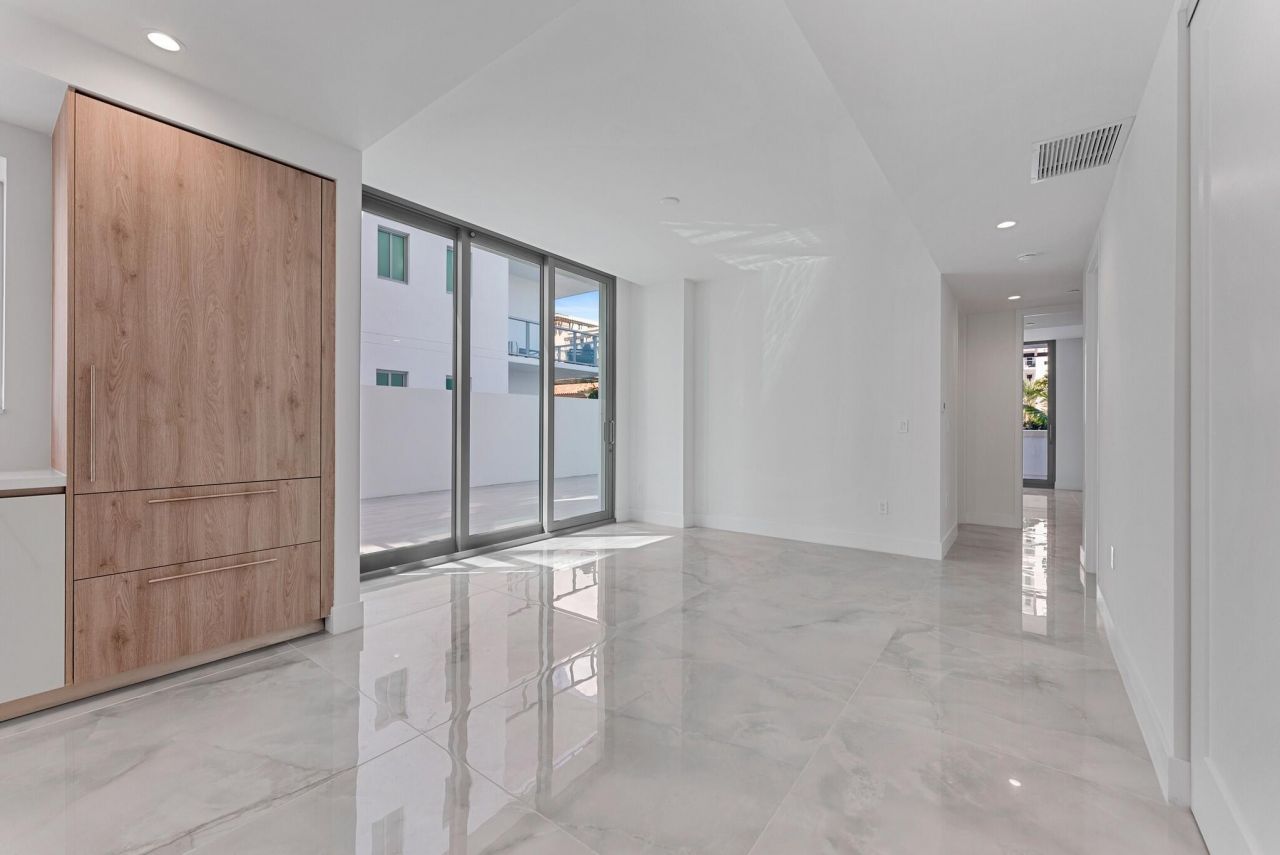 485 E Royal Palm Road, Unit 204, Boca Raton, FL 33432 Photo