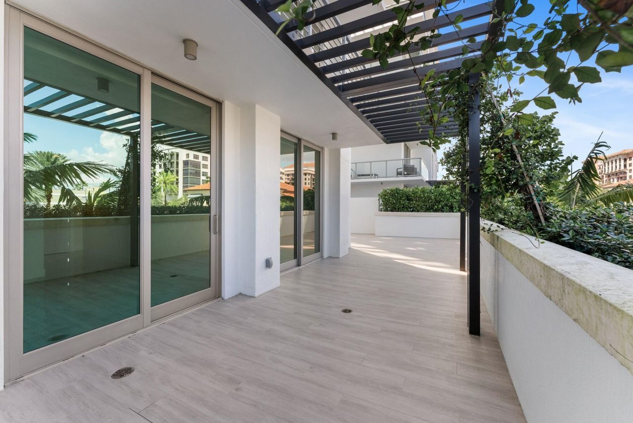 485 E Royal Palm Road, Unit 204, Boca Raton, FL 33432 Photo