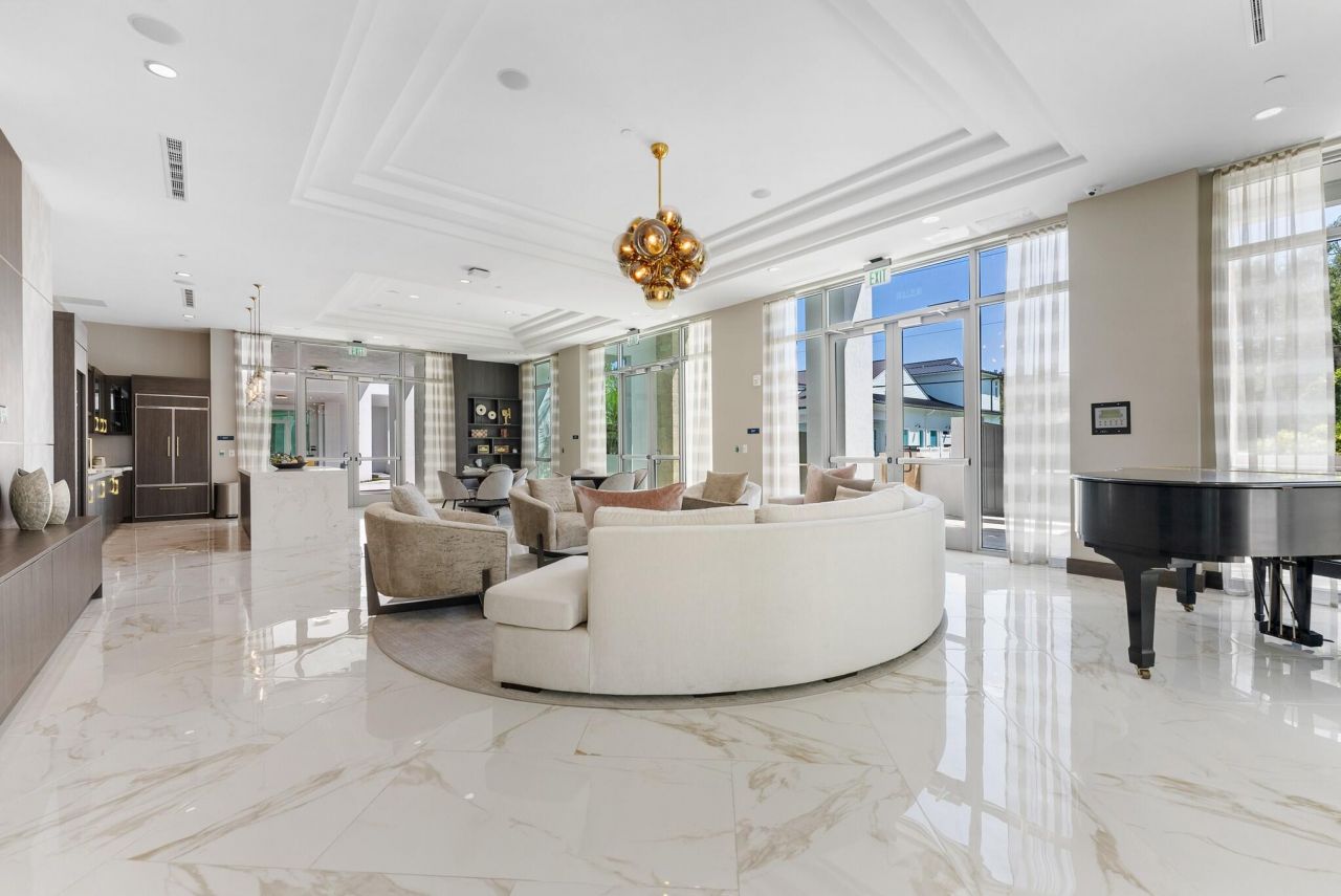 485 E Royal Palm Road, Unit 204, Boca Raton, FL 33432 Photo