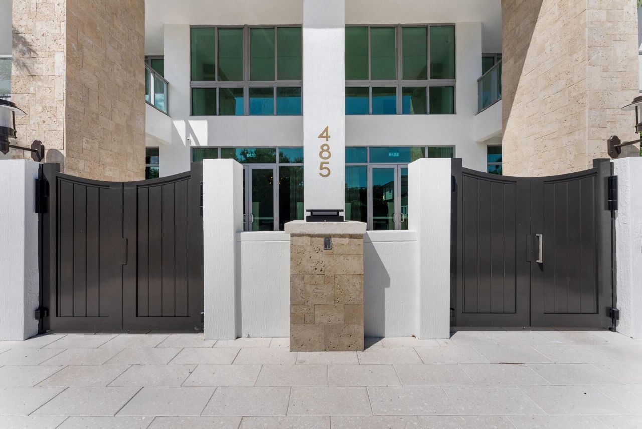 485 E Royal Palm Road, Unit 204, Boca Raton, FL 33432 Photo