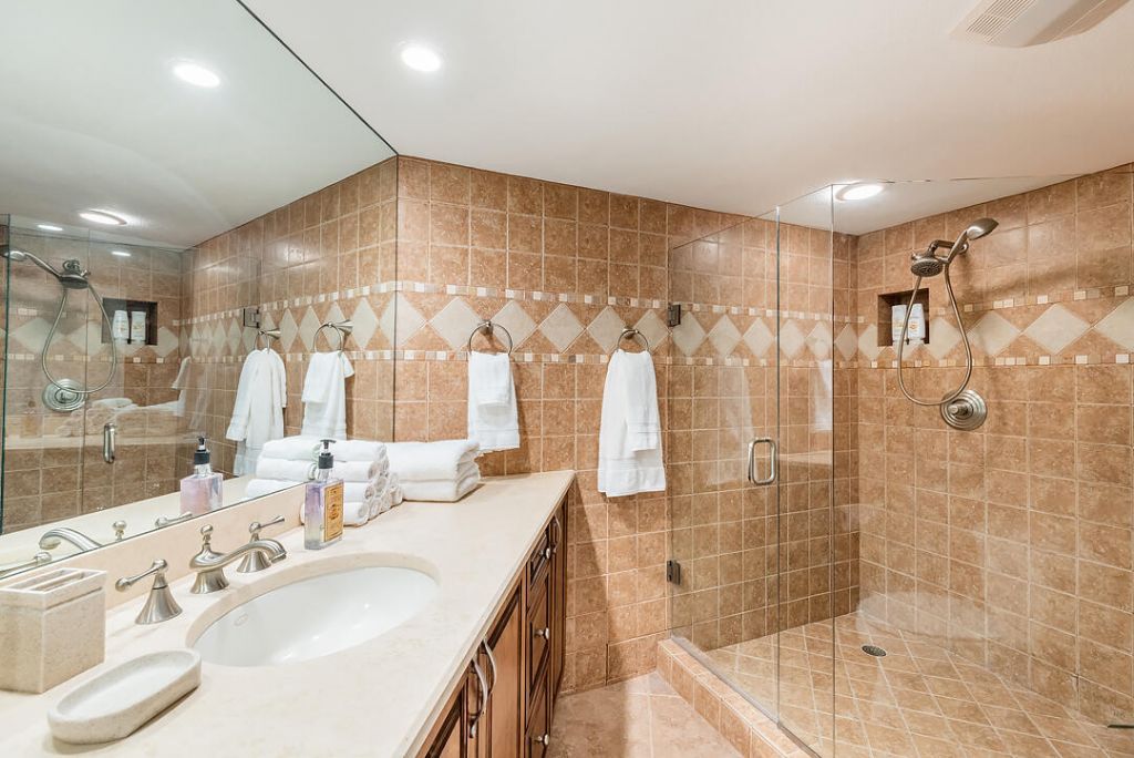 5420 N Ocean Drive, Unit 1906, Riviera Beach, FL 33404 Photo