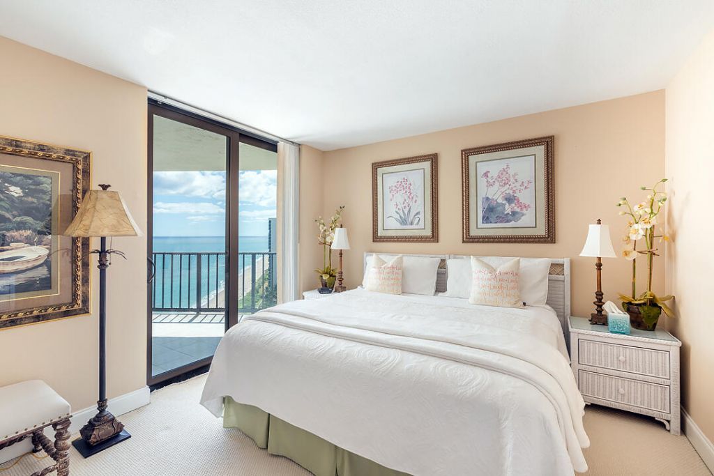 5420 N Ocean Drive, Unit 1906, Riviera Beach, FL 33404 Photo