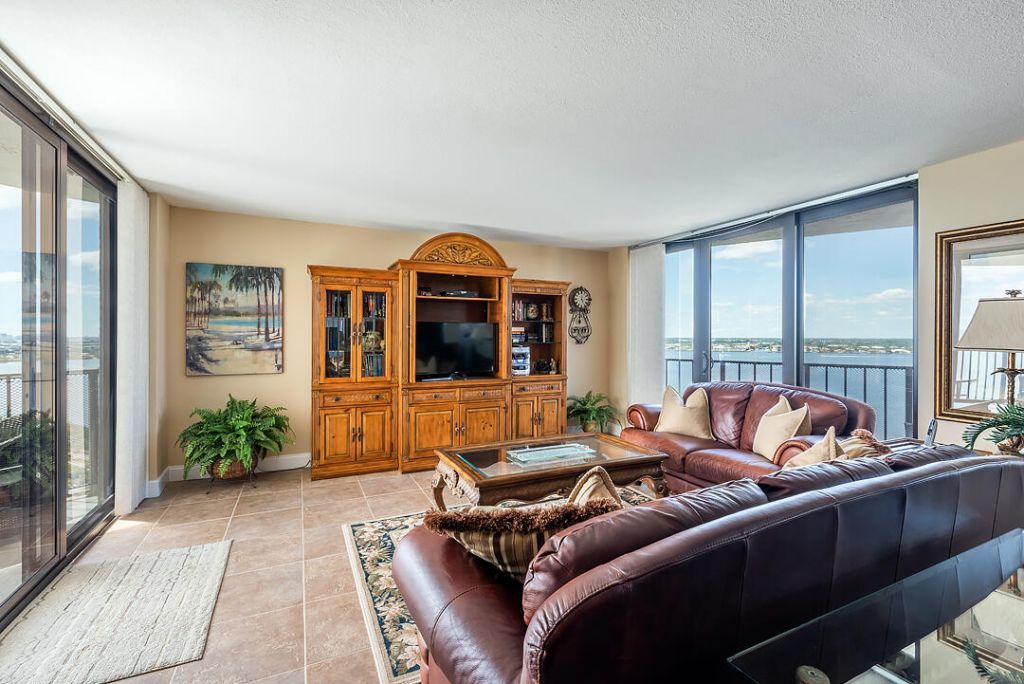 5420 N Ocean Drive, Unit 1906, Riviera Beach, FL 33404 Photo