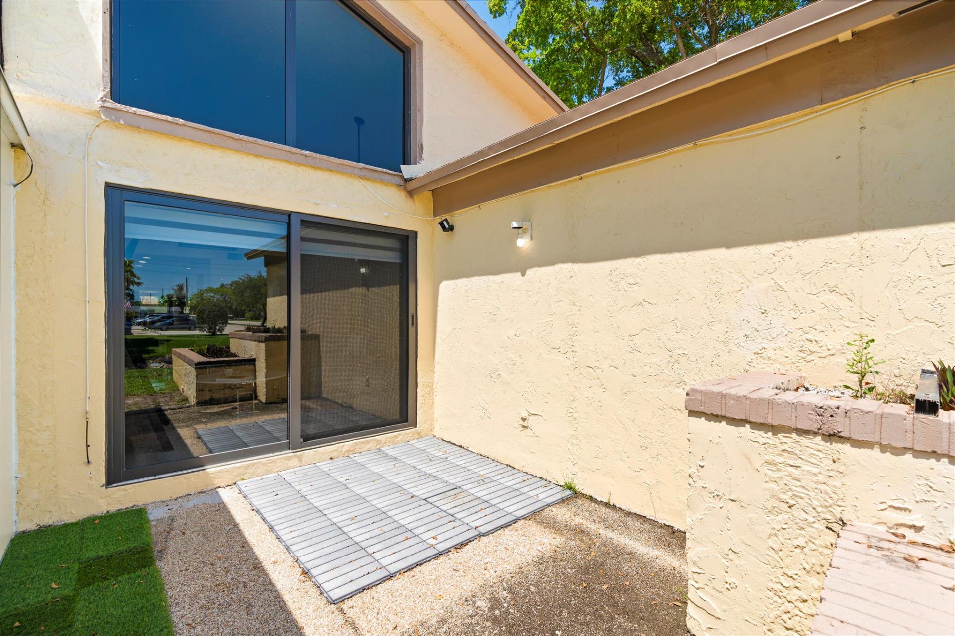 10650 NW 30th Place, Unit 1, Sunrise, FL 33322 Photo