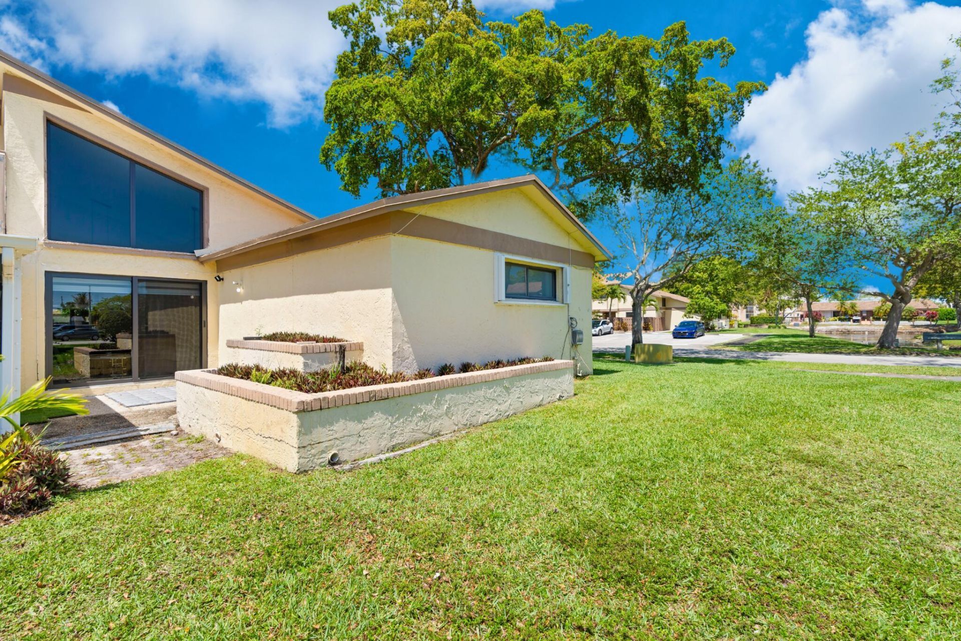 10650 NW 30th Place, Unit 1, Sunrise, FL 33322 Photo