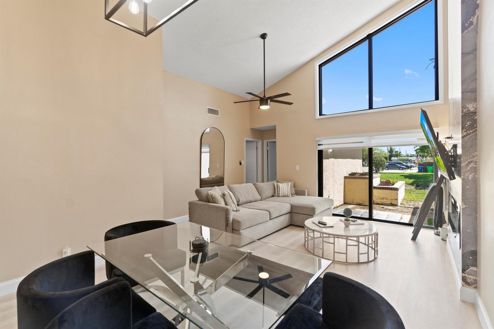 10650 NW 30th Place, Unit 1, Sunrise, FL 33322 Photo