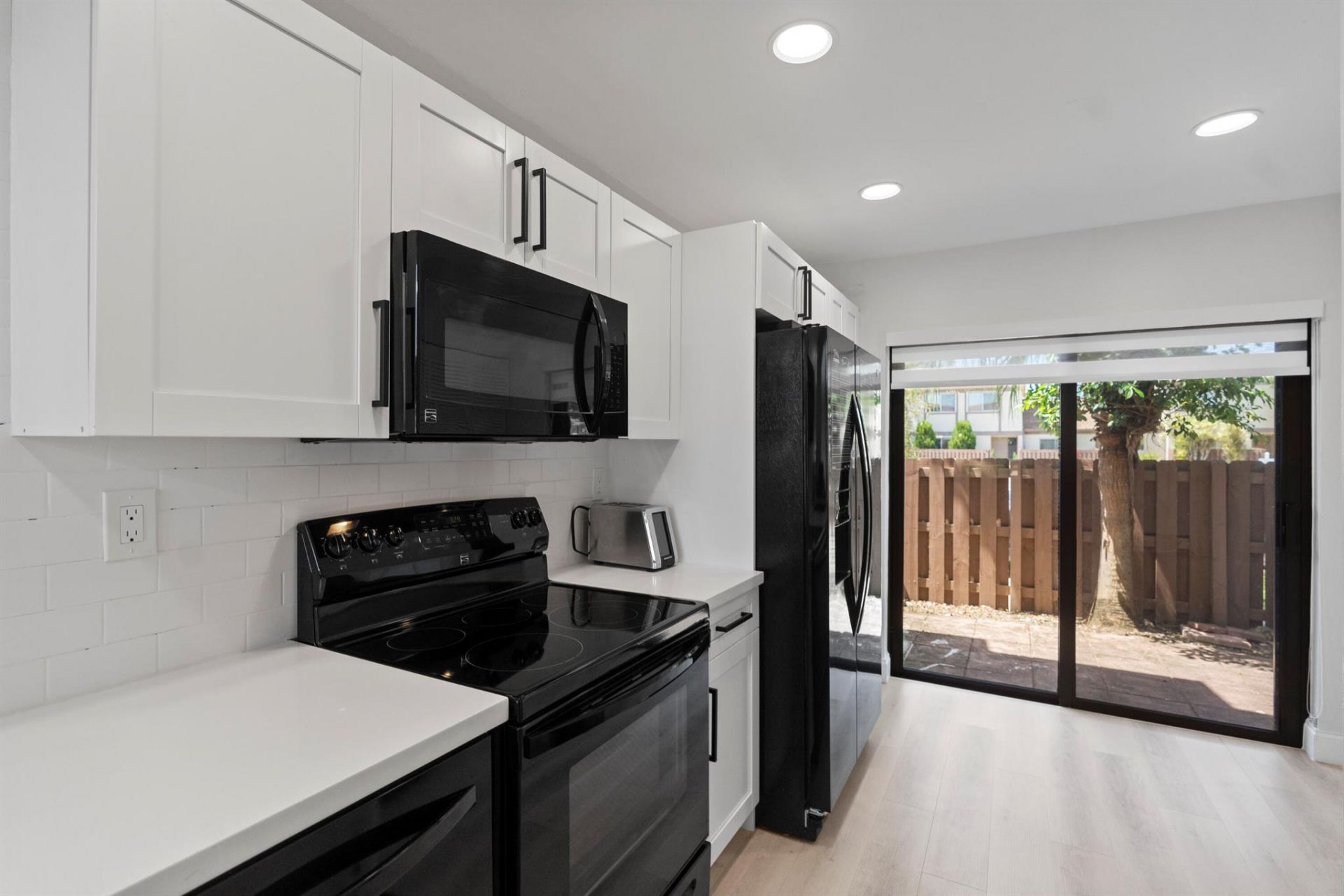 10650 NW 30th Place, Unit 1, Sunrise, FL 33322 Photo